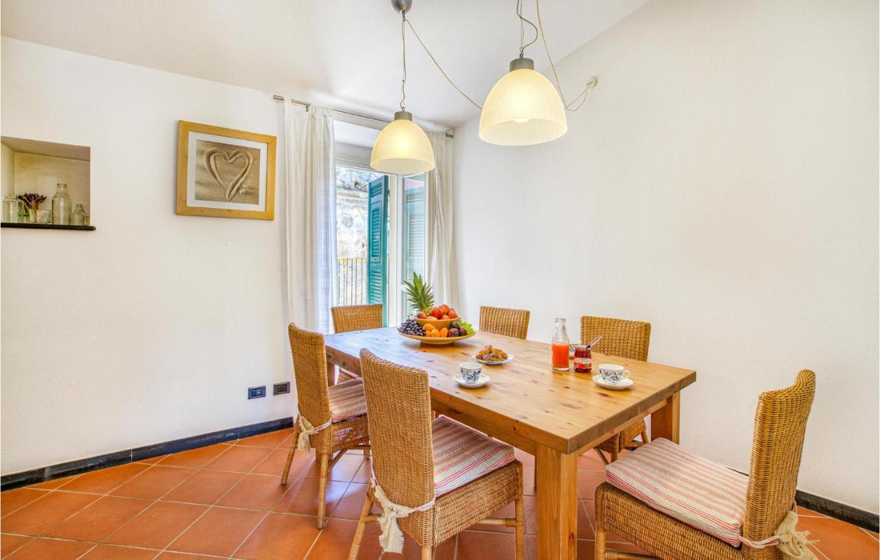 Awesome Home In Moneglia With Kitchen Екстериор снимка